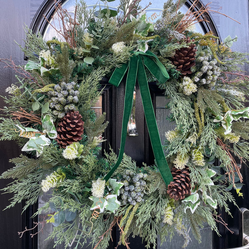 Natural look emerald pine artificial Christmas wreath