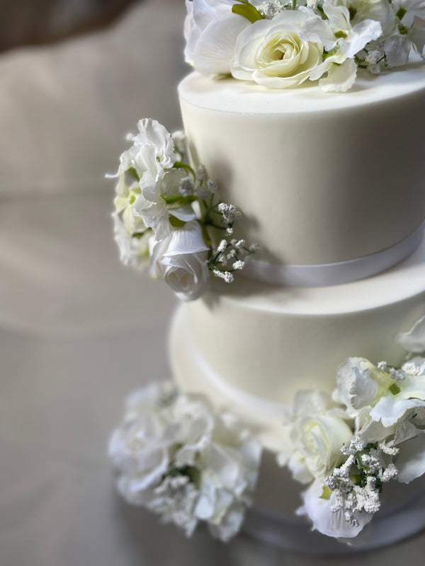 Luxury Ivory rose, gyp and hydrangea wedding cake flowers