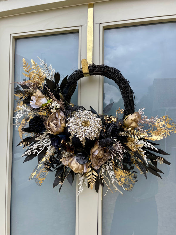 Glamorous Halloween autumn wreath